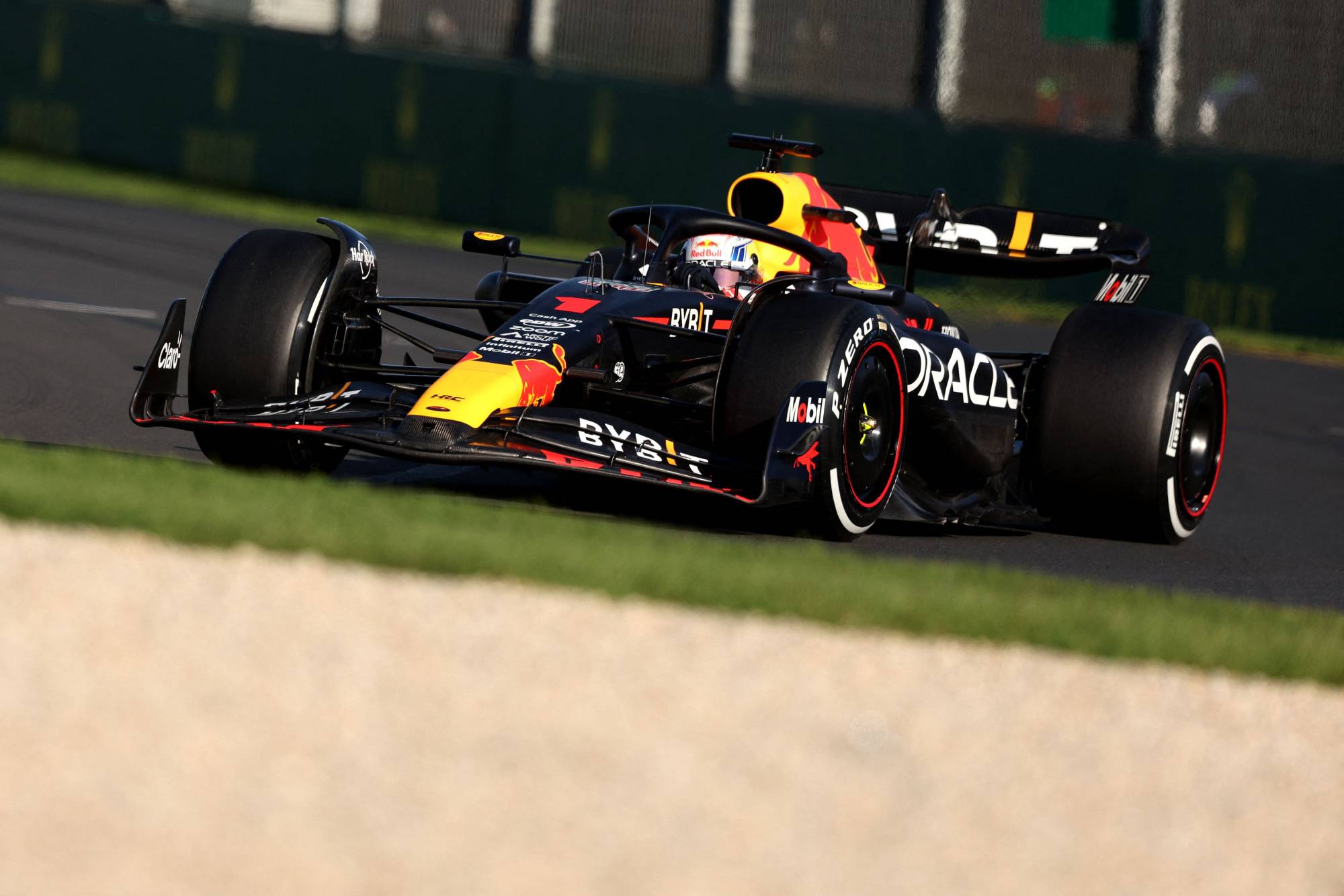 Verstappen y Red Bull Fuera de Lote
